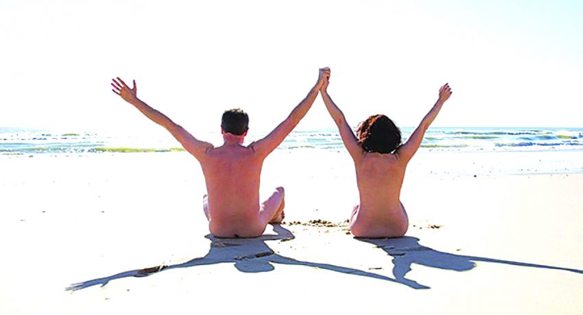 Γυμνισμός στην Πάτρα: Οι τέσσερις κοντινές παραλίες για να κάνετε το πιο απελευθερωμένο μπάνιο