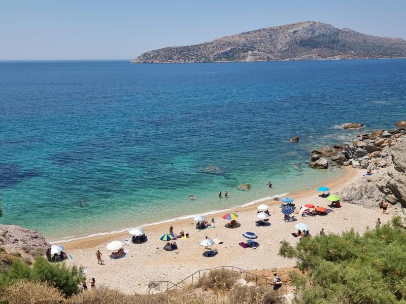 Παραλίες γυμνιστών στην Αττική – 5+1 «μυστικές» ακτές